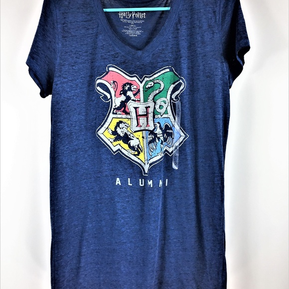 Warner Brothers Entertainment Tops - Hogwarts Alumni Harry Potter Graphic T-Shirt Large  #0162